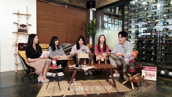 SK텔레콤이 7일 유튜브에서 2019 하반기 신입 공개채용 온라인 설명회를 개최한다
