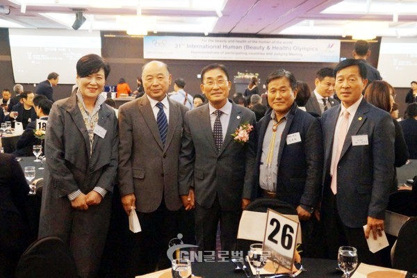 대한태권도협회 최승옥, 서전회 임윤택 회장(글로벌신문 발행인), 국제휴먼올림픽 장대식 조직위원장, 무덕관 ,글로벌신문 김귀전 대표
