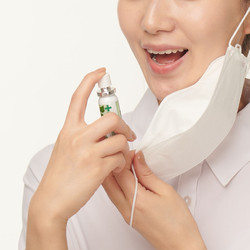 덴티스테가 우한 폐렴(신종 코로나바이러스) 예방을 위한 구강청결제 2종을 제안했다