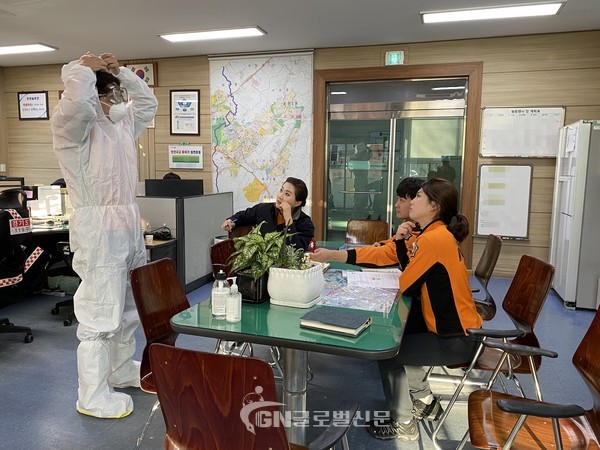 구급대원 감염보호복 점검사진