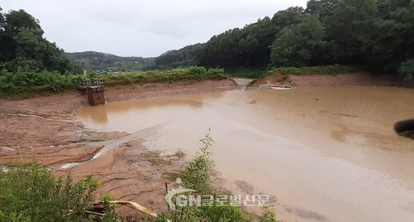 이천 산양저수지 붕괴