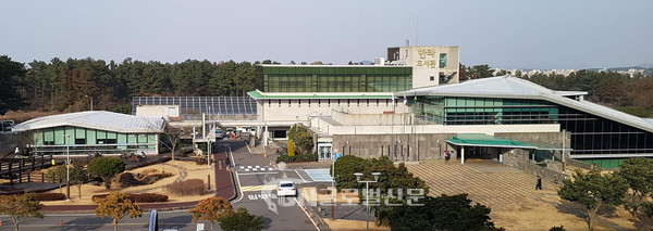 한라도서관
