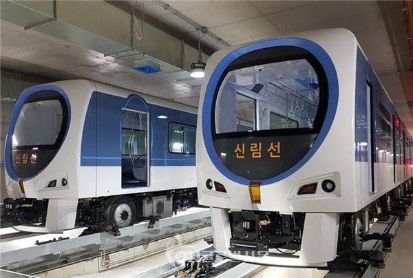 신림선 관련 열차 외부사진