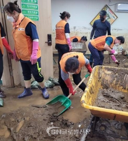 “자원봉사자 2000여명 수해 복구 활동 참여”