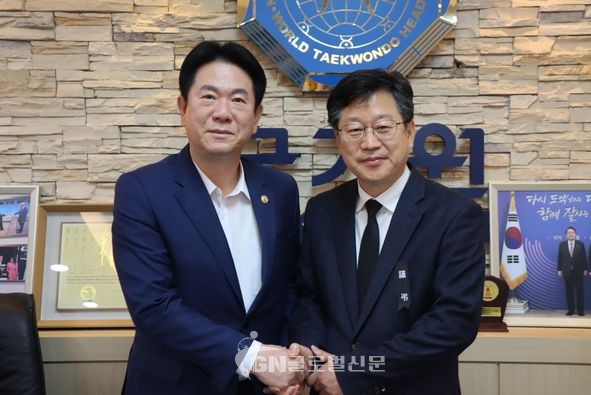 이동섭 원장, 안호영 의원