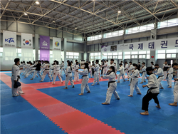 대경대학교 태권도호신술 특강 장면