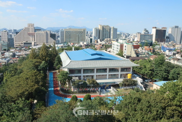 2022년 건립 50주년을 맡은 국기원 전경