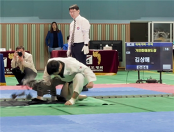 거인회 김상해 선수 격파장면