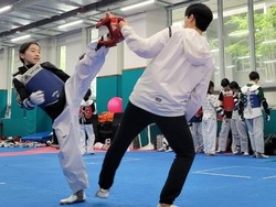 기술 연습 중인 김진유 선수