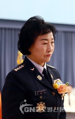 퇴임하는 유현숙 연합회장