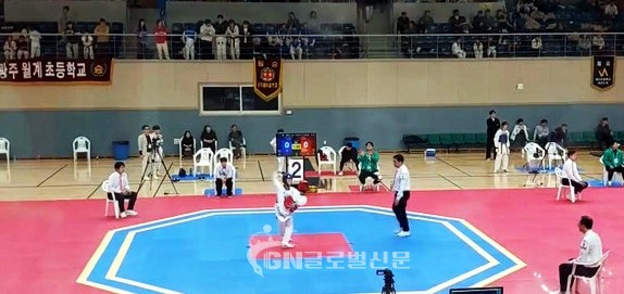 금부초등학교 경기 장면