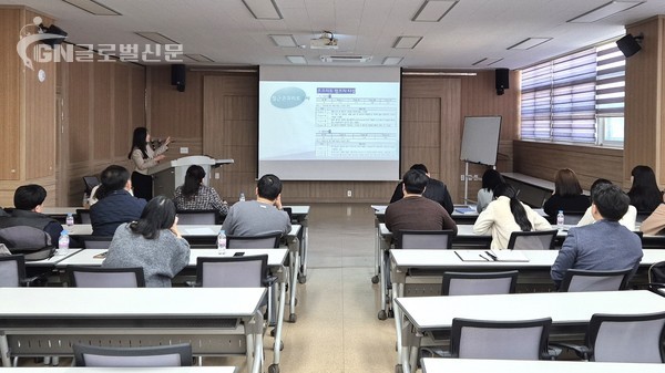 경기도교육청 현장 중심 맞춤형 지원 서비스 ‘찾아가는 계약심사’ 확대 추진(재무관리과) 사진1 광주하남