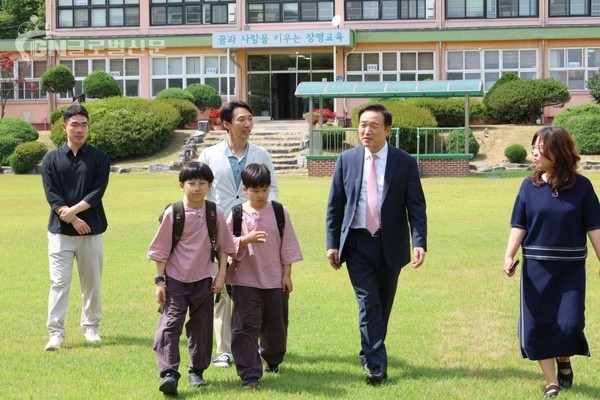 임태희 교육감 경기공유학교 공교육의 다양성과 유연함 발휘(사진3)
