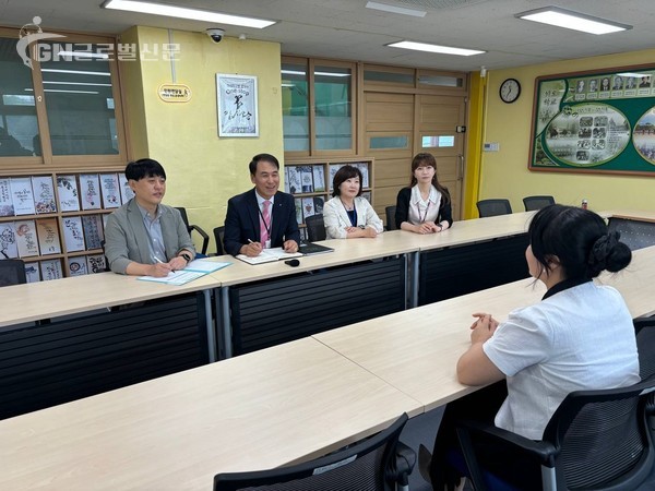 학교 내 민원면담실 안정적 정착 교사와 학부모 심리적 안전감 높이고 교육활동 보호 사진 1