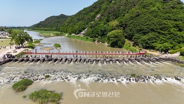 농다리 전경
