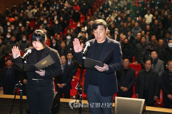 ]심덕섭고창군수_신규이장단과함께하는청렴서약식