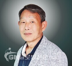 바른태권도시민연합회 대표.국제스포츠인권위원회 위원장 김덕근
