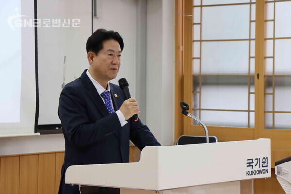▣사진-국기원 태권도시범단이 멕시코, 볼리비아, 에콰도르 중남미 3개국에서 태권도를 알린다. 사진은 5월 7일(수) 국기원 강의실에서 열린 결단식 모습.[국기원국제전략팀 제공]