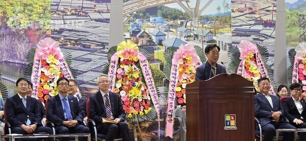 사진-이현종 철원군수가 환영사  [나사렛대학 태권도학과 제공]