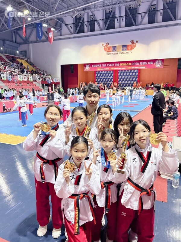 ▣사진-2024년 태권도대회 참가한 '용인대김민구태권도장' 제자 [용인대김민구태권도장 제공]